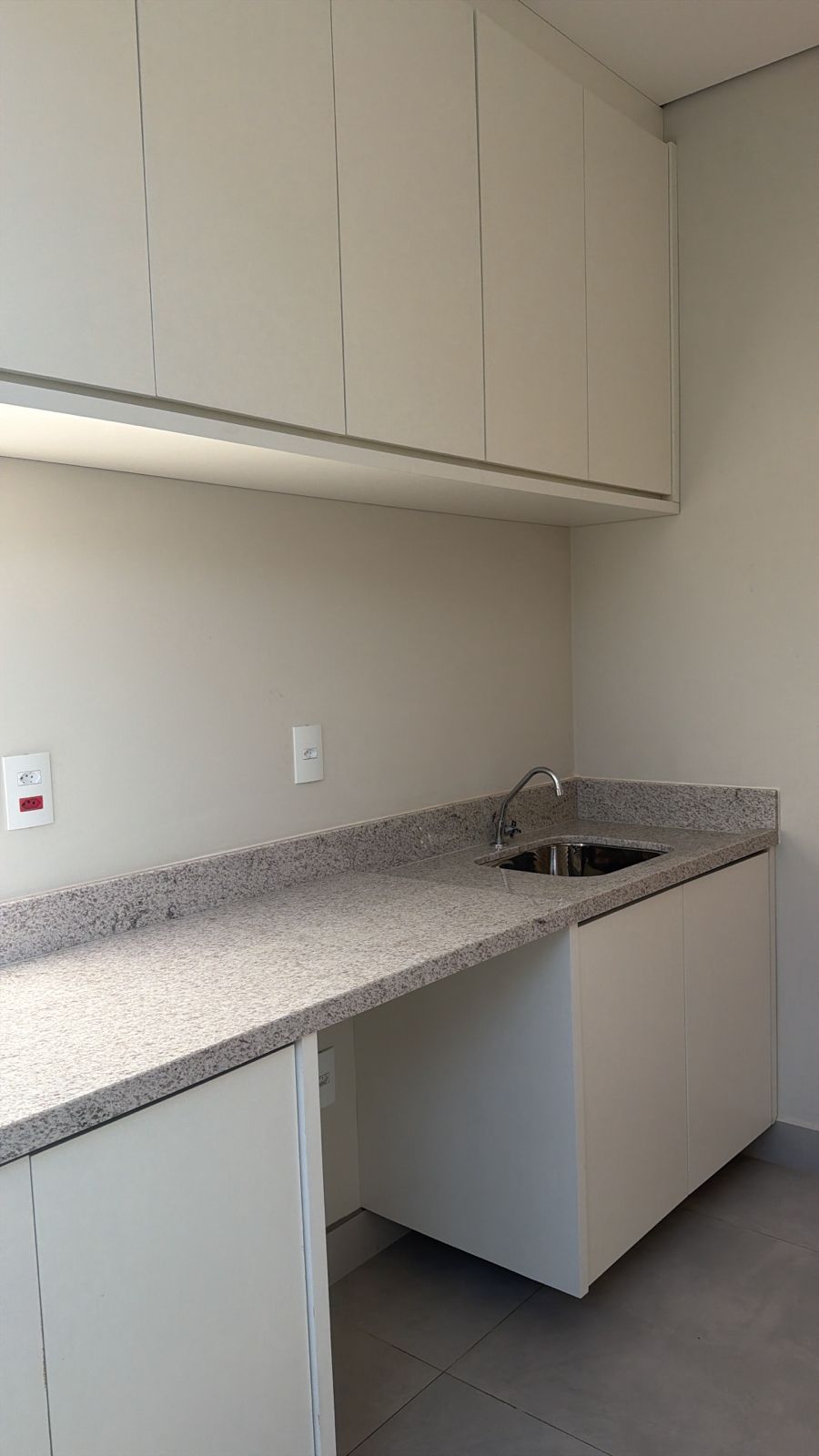 Casa Sofisticada com 4 Suítes e Piscina no Condomínio Campos de Santo Antônio II – Conforto, Estrutura e Alto Padrão - imagem 8