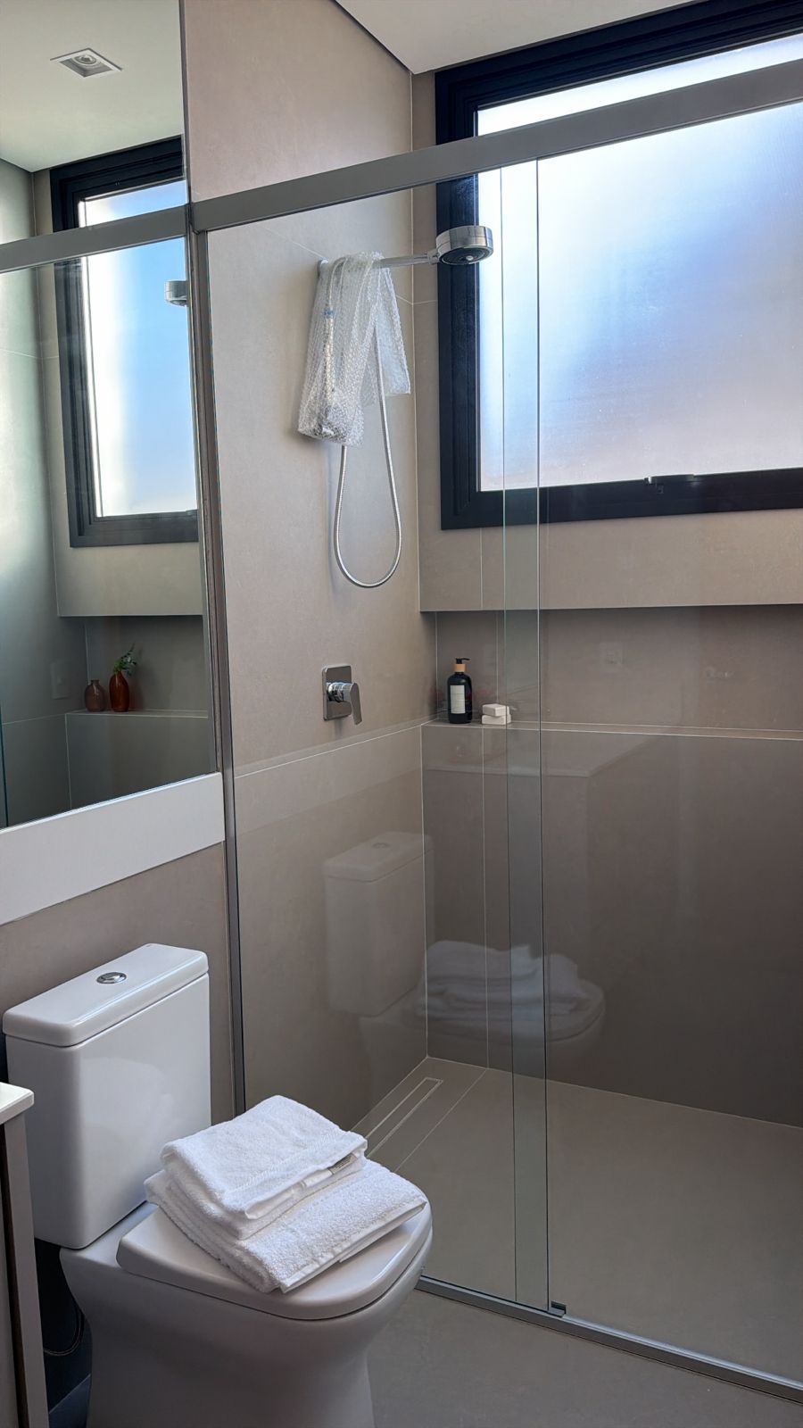 Casa de Alto Padrão com 4 Suítes e Lazer Completo – Sofisticação, Conforto e Exclusividade - imagem 19