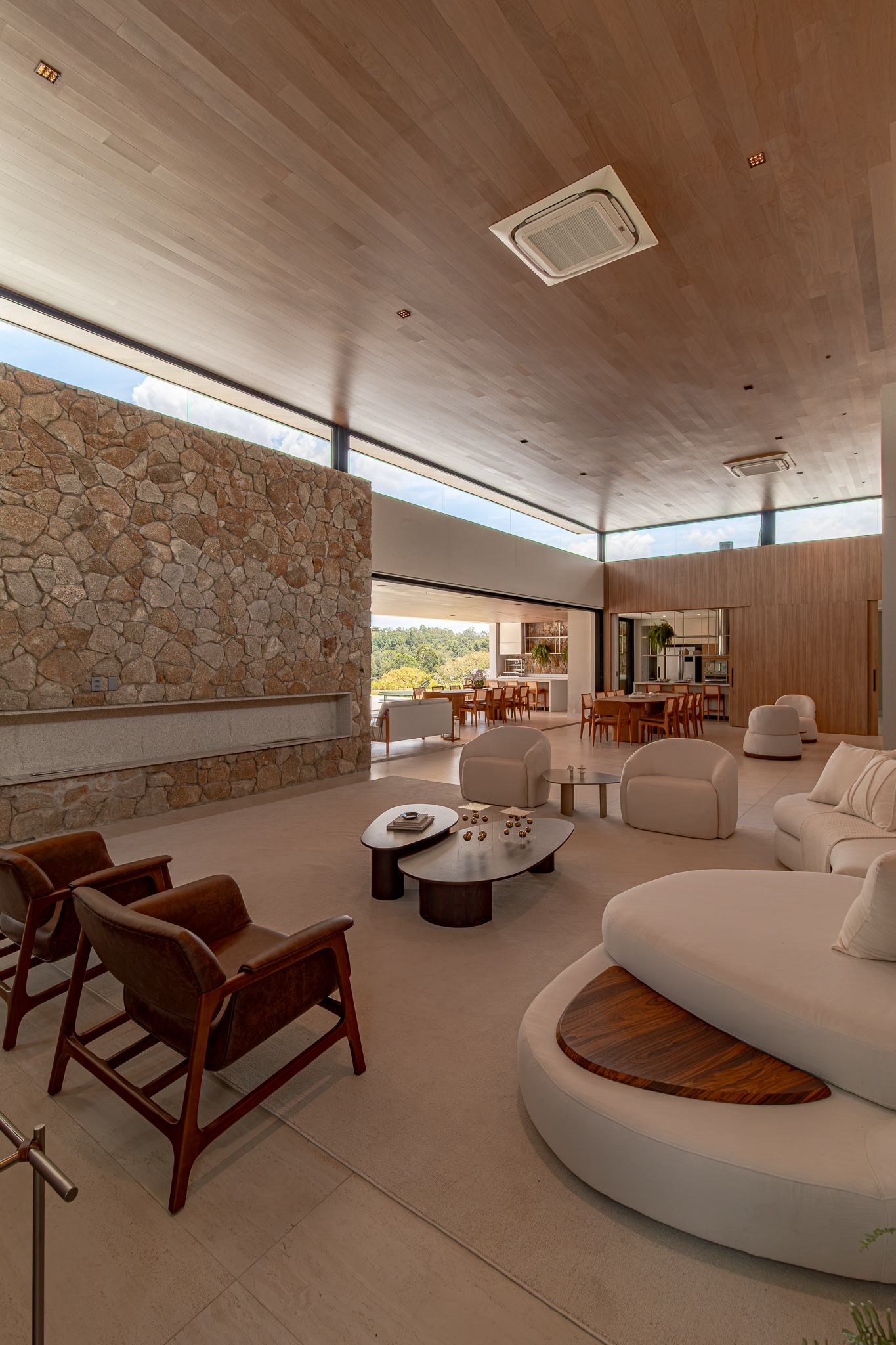 Residência Exclusiva com Projeto Assinado no Terras de São José - Arquitetura, Natureza e Sofisticação em Perfeita Harmonia - imagem 7