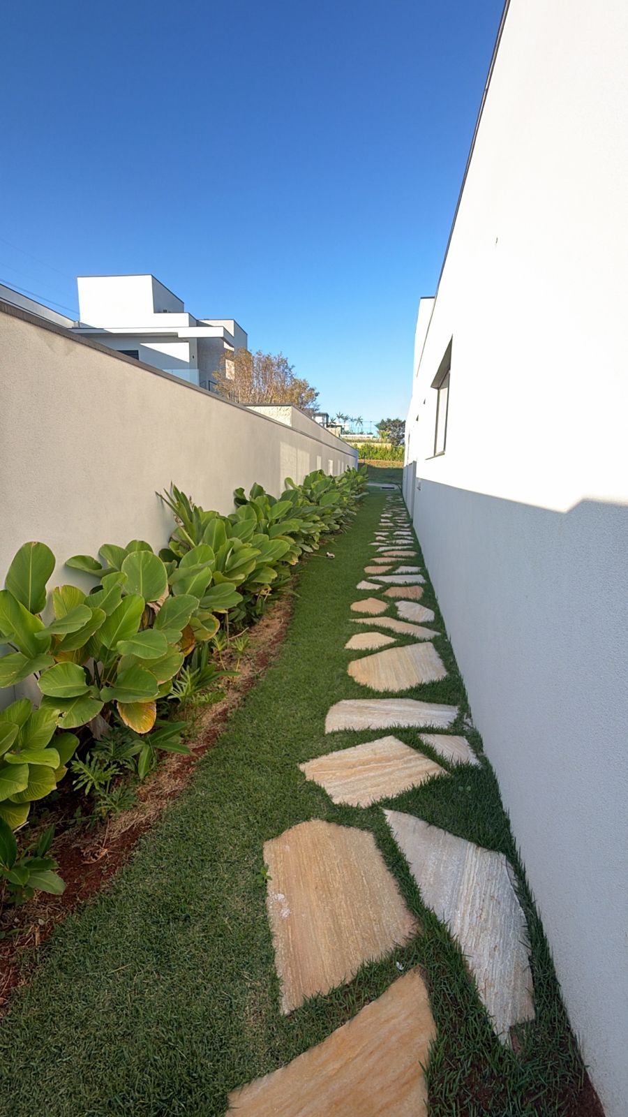 Casa de Alto Padrão com 4 Suítes e Lazer Completo – Sofisticação, Conforto e Exclusividade - imagem 11