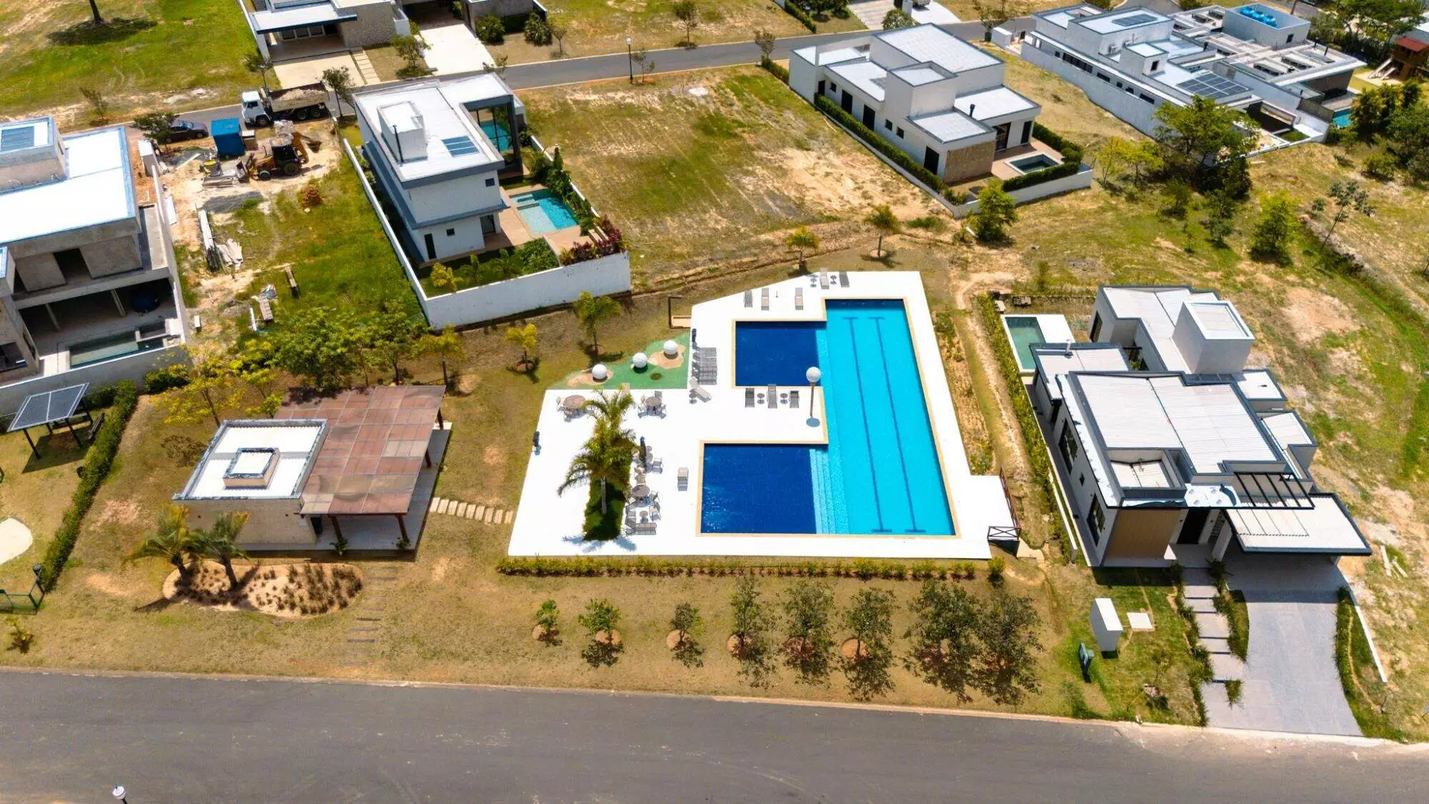 Terreno de 500m² Integrado à Mata Nativa com Vista Deslumbrante para o Pôr do Sol | Condomínio Villas do Golfe – Itu/SP - imagem 5