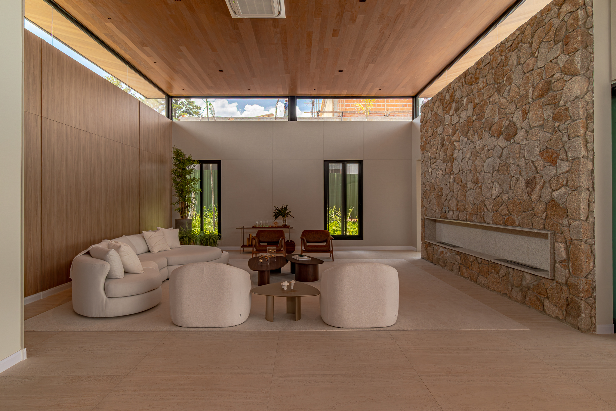 Residência Exclusiva com Projeto Assinado no Terras de São José - Arquitetura, Natureza e Sofisticação em Perfeita Harmonia - imagem 4