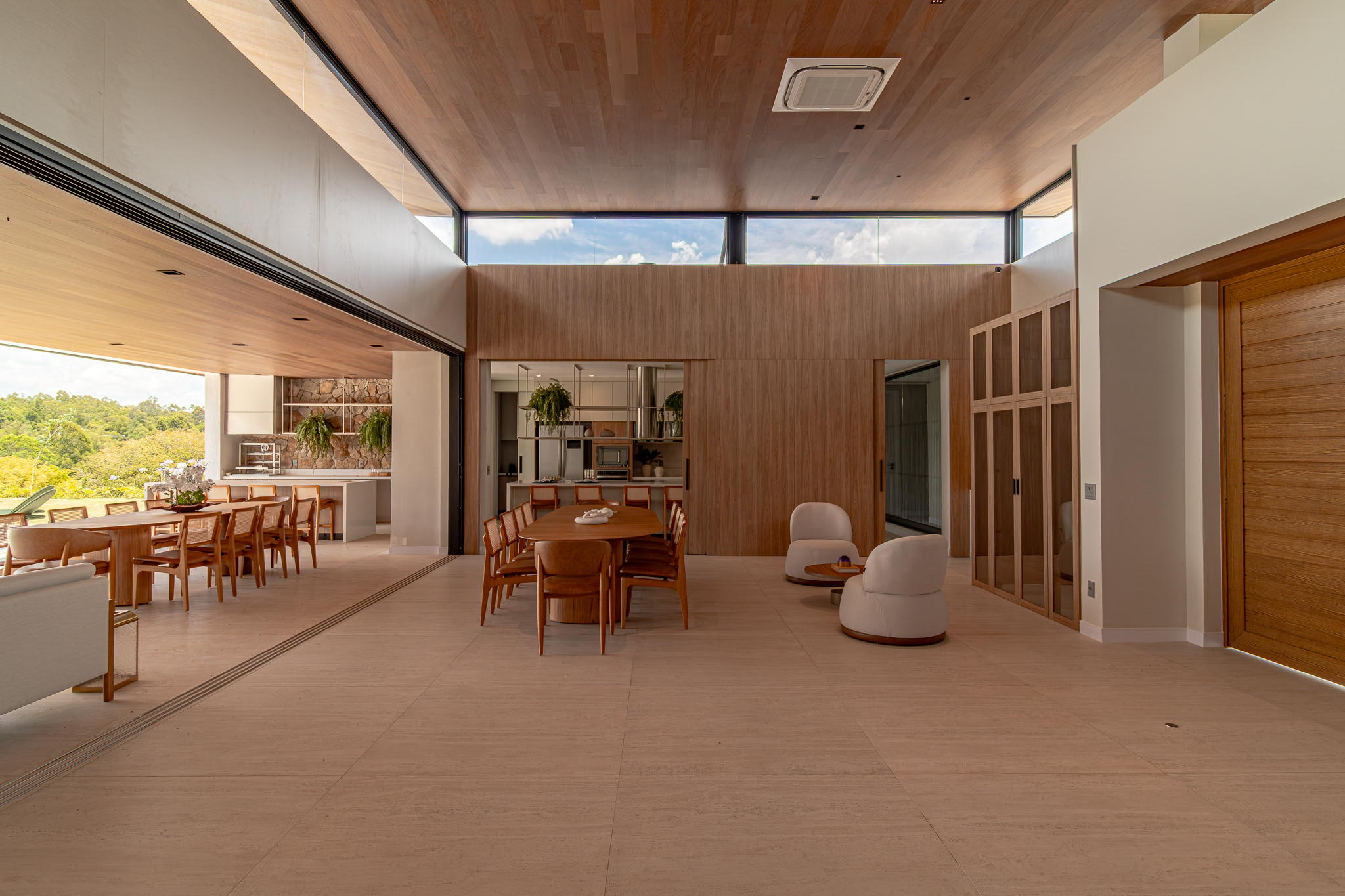 Residência Exclusiva com Projeto Assinado no Terras de São José - Arquitetura, Natureza e Sofisticação em Perfeita Harmonia - imagem 9