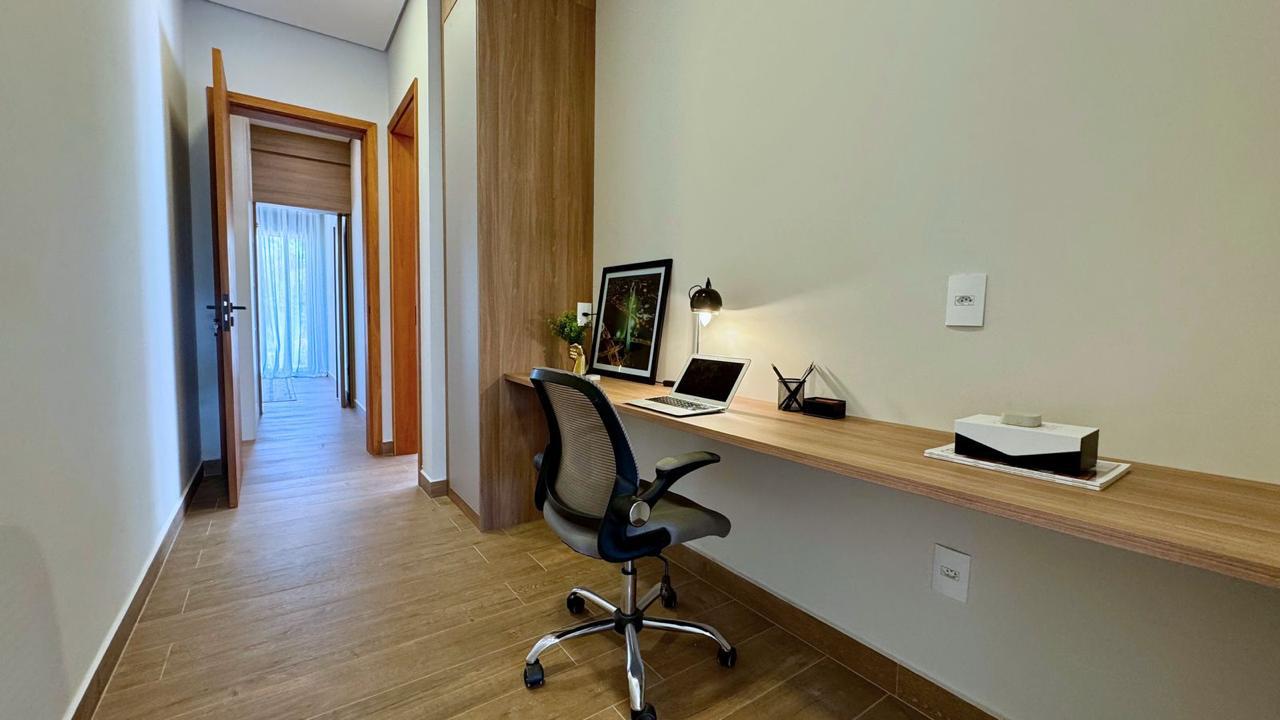 Casa Moderna de Alto Padrão no Condomínio Campos de Santo Antônio II – Sofisticação, Lazer e Exclusividade - imagem 11