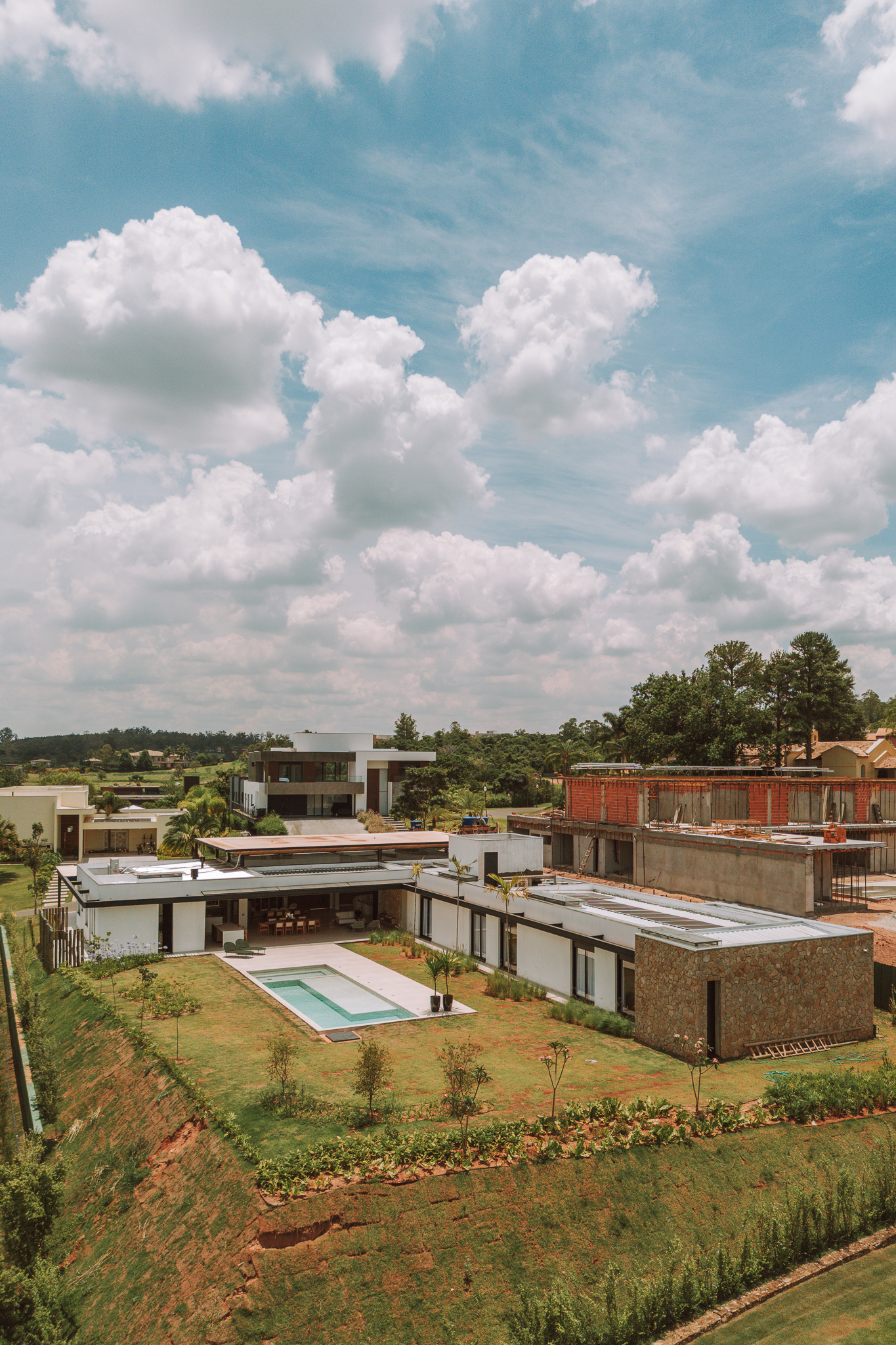 Residência Exclusiva com Projeto Assinado no Terras de São José - Arquitetura, Natureza e Sofisticação em Perfeita Harmonia - imagem 19