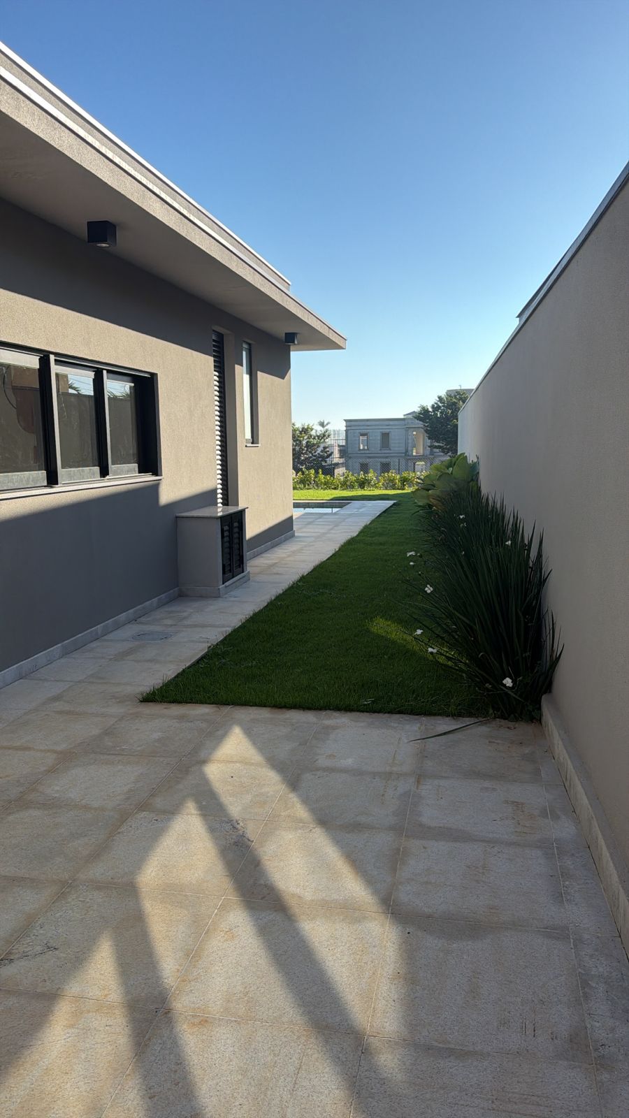 Casa Sofisticada com 4 Suítes e Piscina no Condomínio Campos de Santo Antônio II – Conforto, Estrutura e Alto Padrão - imagem 10