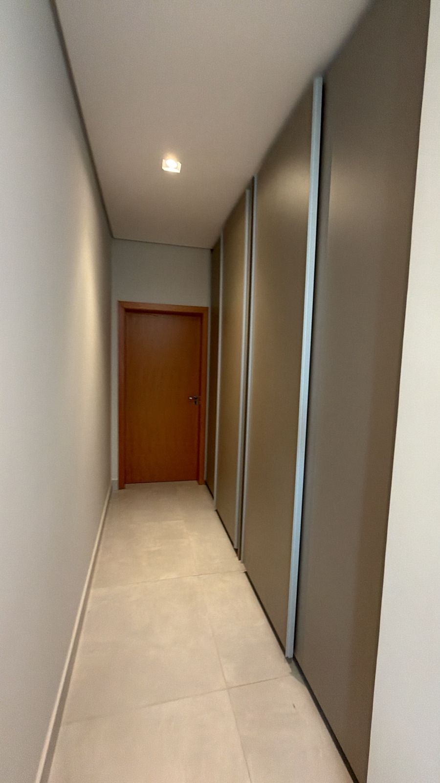 Casa Sofisticada com 4 Suítes e Piscina no Condomínio Campos de Santo Antônio II – Conforto, Estrutura e Alto Padrão - imagem 11