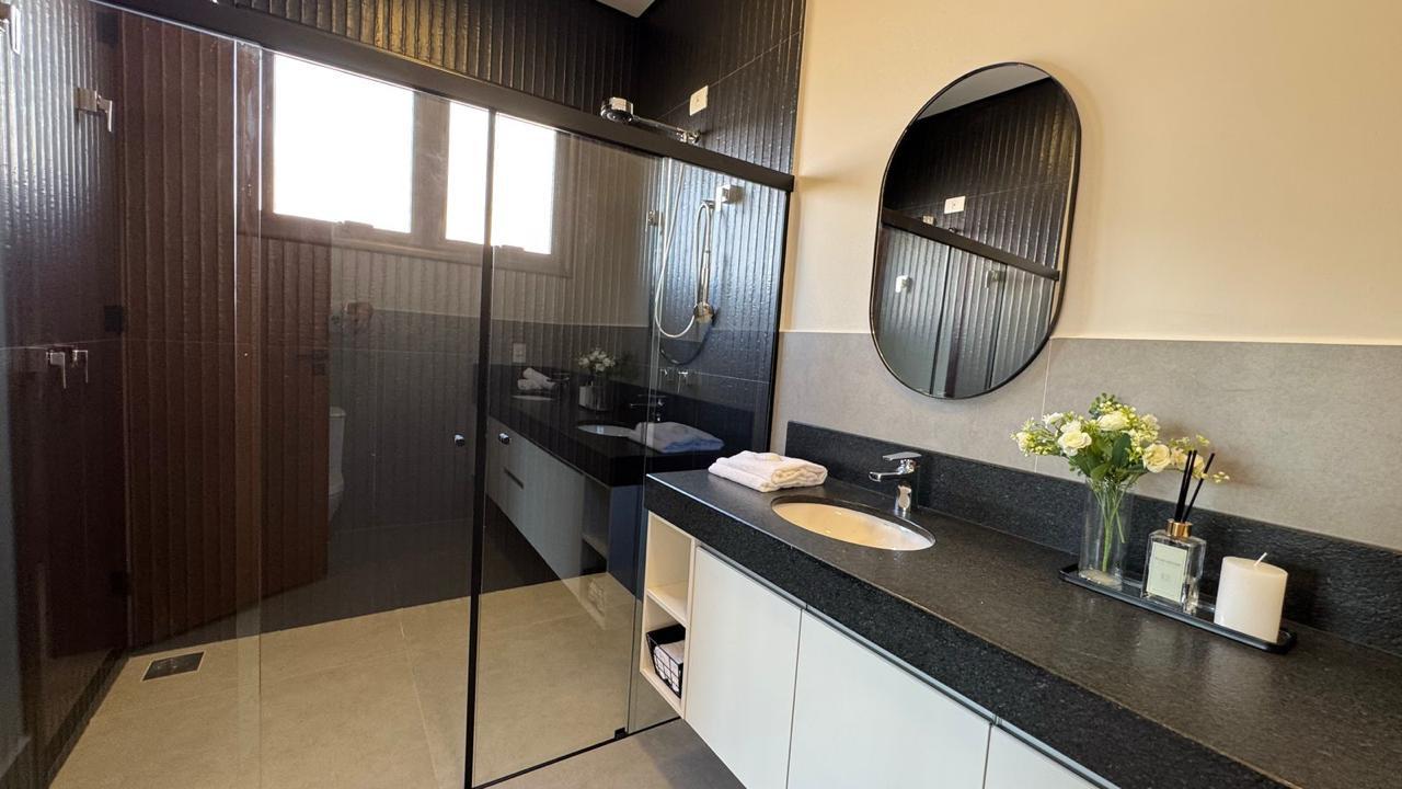 Casa Moderna de Alto Padrão no Condomínio Campos de Santo Antônio II – Sofisticação, Lazer e Exclusividade - imagem 18